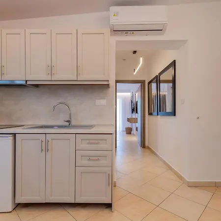 Aparthotel Agni On The 3*