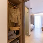 Agni On The Aparthotel 4*